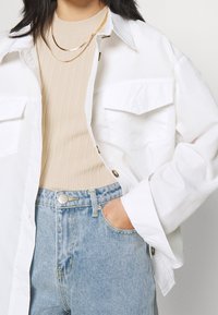 Selected Femme Petite Triko s potiskem - off-white