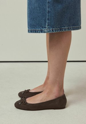 Next, Klassischer Ballerina - new brown colour