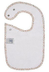 Weißes Frottee-Lätzchen mit einem blumenmusternden Rand. Verfügt über eine geschwungene Form und einen Druckknopfverschluss für sicheren Halt. Standardetikett angebracht.