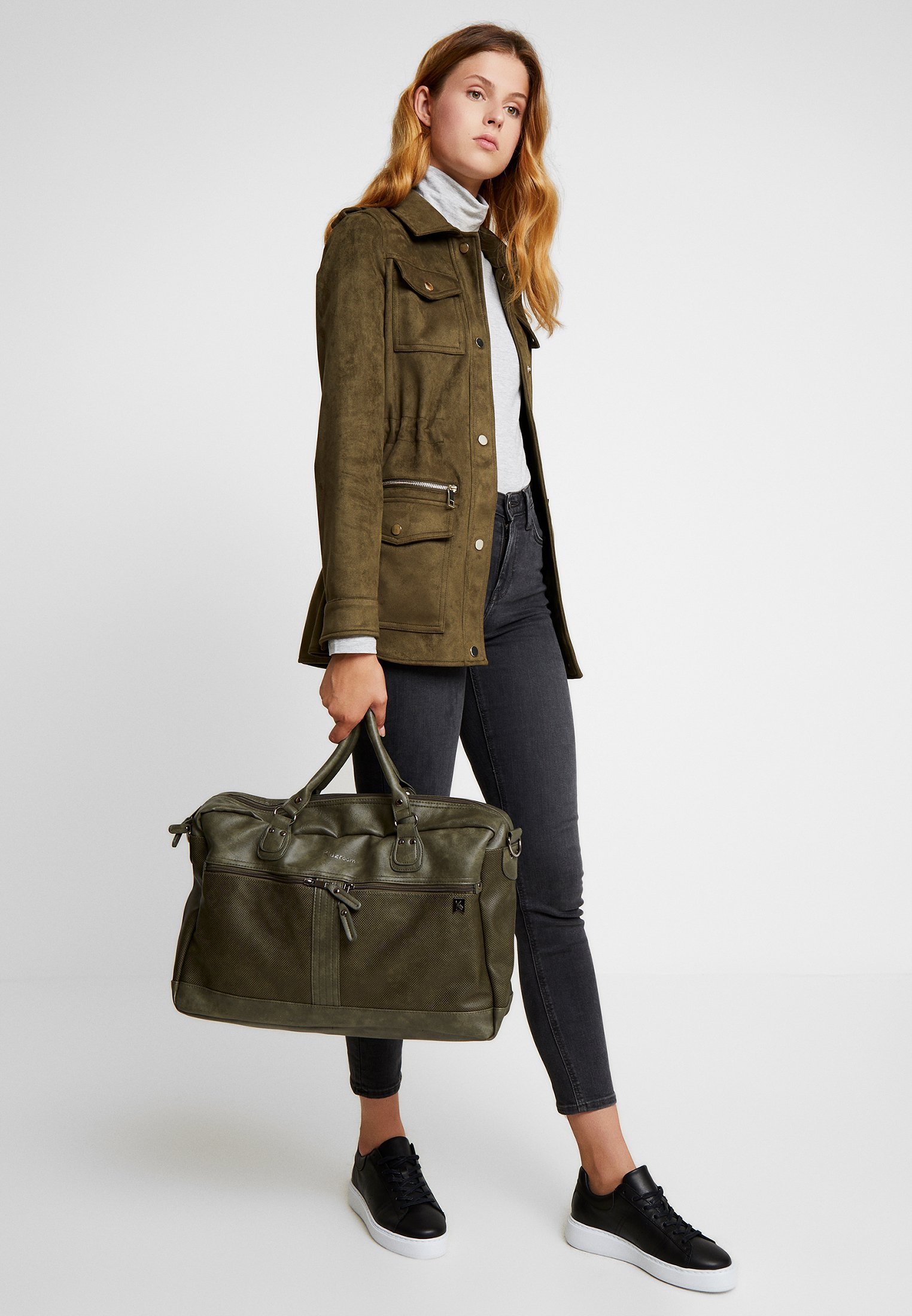 Kidzroom DE LUXE DIAPERBAG Stelleveske armygrønn Kidzroom DE LUXE DIAPERBAG Stelleveske armygrønn