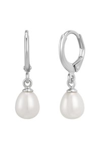 Orecchini a cerchio in argento con gocce di perle bianche, lisce e rotonde. Le perle hanno una forma a goccia e sono collegate tramite un meccanismo ad annello.