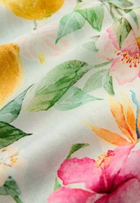 Next REGULAR FIT - Robe longue - cream lemon print