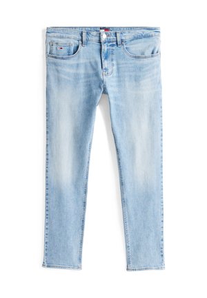 Jeans din denim bleu deschis cu un design cu picior drept, cinci buzunare și un finisaj decolorat. Prezintă detalii de cusătură și un etichetă de marcă pe talie.
