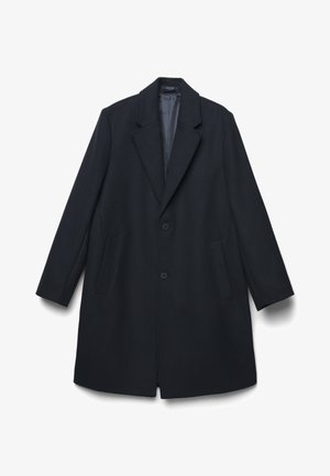 Lungo cappotto in lana nera con due bottoni, colletto a ribattuta, tasche laterali e fodera interna liscia, steso su uno sfondo bianco.