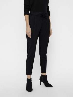 VMEVA STRING  - Spodnji deli trenirk - black