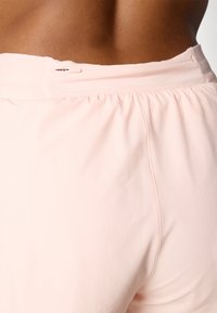 Thumbnail Image 6