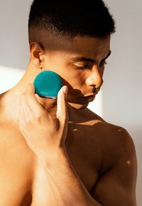 Thumbnail Image 2