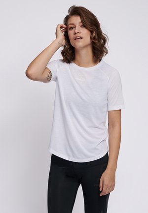 Hummel, HMLVANJA - T-Shirt basic - white