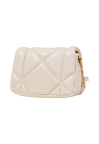 Borsa a tracolla in pelle crema con un motivo geometrico trapuntato, dotata di una catena dorata e bordi arrotondati. I dettagli intricati migliorano il suo design.