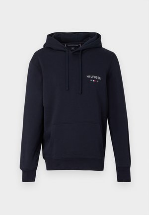 Mørkeblå bomulds Hoodie med kengurulomme, snoretræk i hætten og hvid logo detalje på brystet. Klassisk pullover design.