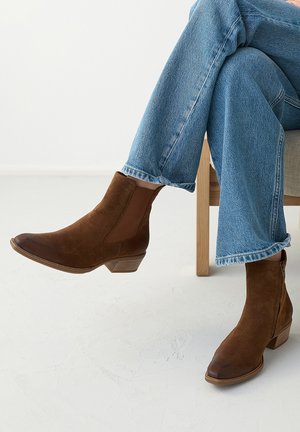 Paul Green, Classic ankle boots - braun