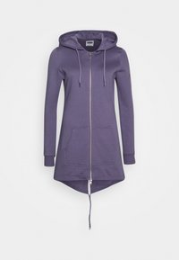 Sudadera larga con capucha en color morado, de mangas largas, con cremallera frontal, dos bolsillos delanteros y cordón en el dobladillo; hecha de una tela suave.