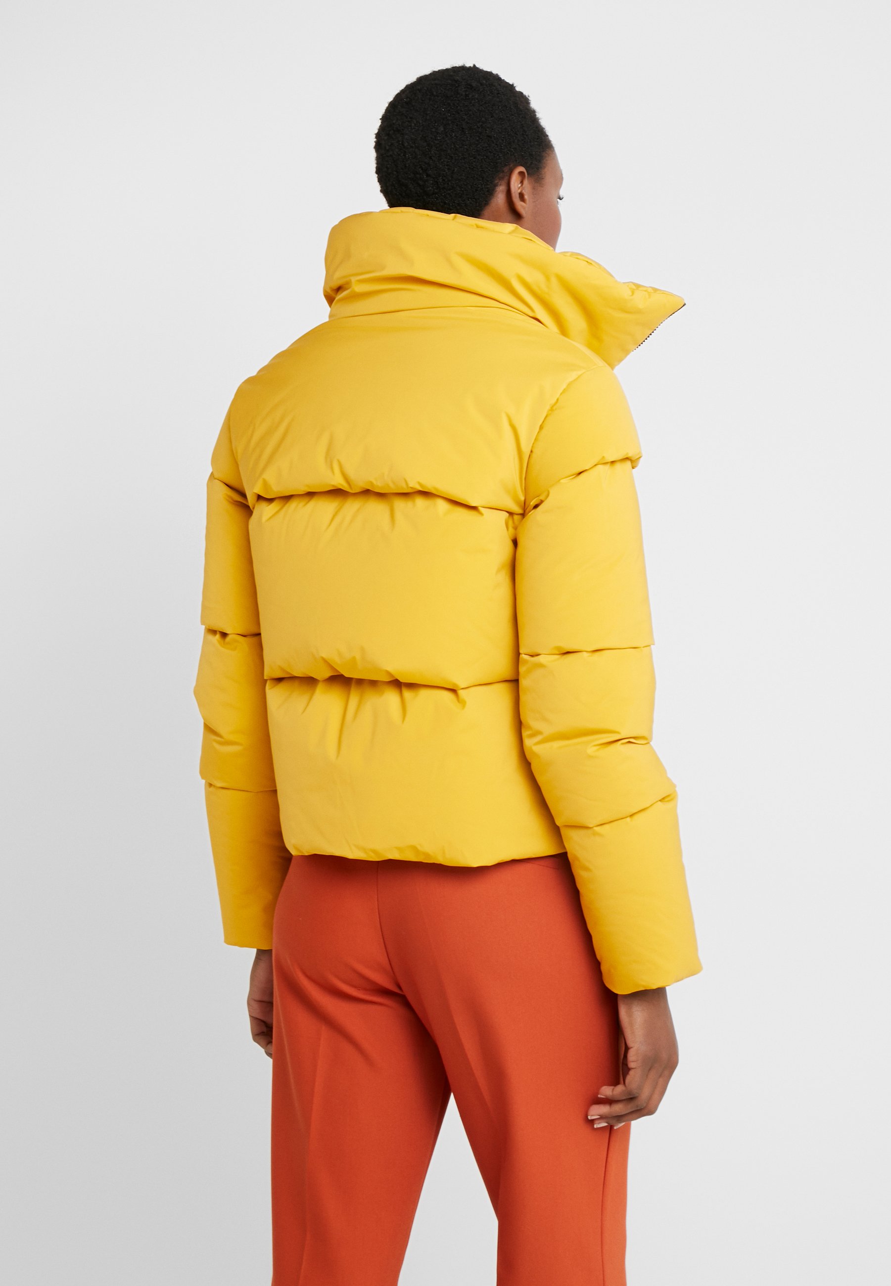 DIAGO SHORT JACKET Gewatteerde jas nectar DIAGO SHORT JACKET Gewatteerde jas nectar