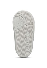 Semelle en caoutchouc blanche avec un motif en chevrons, logo gravé "Falcotto," et taille "19" indiquée dans un design circulaire.