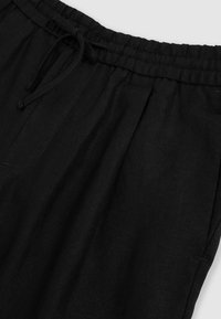 Reiss BARGES RELAXED-FIT - Nadrágok - black