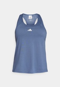 ESSENTIALS - Top