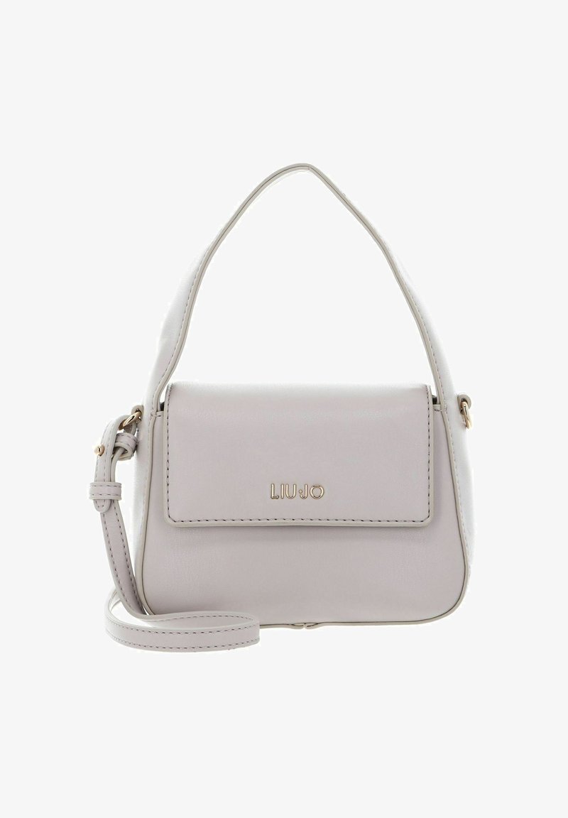 Sac à main gris clair au design structuré, doté d'un rabat avant, de ferrures dorées et d'une sangle réglable. Texture en cuir lisse.