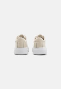 Calvin Klein Sneakers - beige
