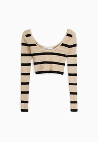 Beiger gerippter Crop-Top mit langen Ärmeln, der horizontale schwarze Streifen aufweist. Hat einen weiten Ausschnitt und eine figurbetonte Passform.