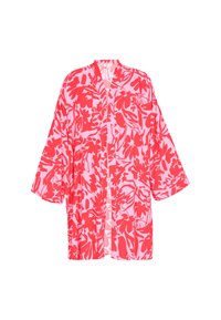 Virágos kimono rózsaszín és piros színben, laza szabással, széles ujjakra és nyitott elülső kialakításra jellemző, amely élénk növényi mintával rendelkezik.