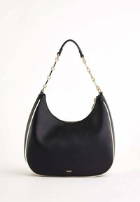 Borsa a tracolla in pelle nera con forma curva, piping bianco lungo i bordi, tracolla a catena dorata e piccolo logo "GAUDI" sul davanti.