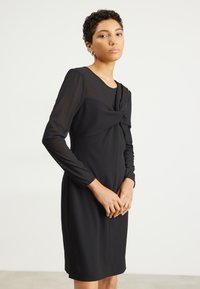 DKNY - Etuikjole - black Miniaturebillede 1