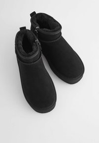 Next SHOWER RESISTENT LINED - Ziemas zābaki - black