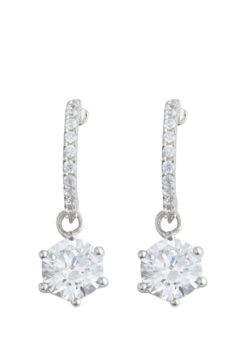 Pendientes de aro de plata con pequeños cristales transparentes a lo largo del aro y una gota central redonda similar a un diamante, creando un efecto brillante.