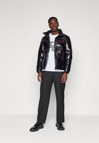 HUGO BIRON2341 - Casaco de inverno - black