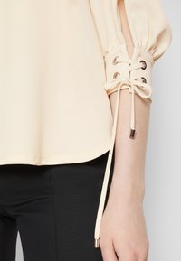 See by Chloé Blouse - off-white
