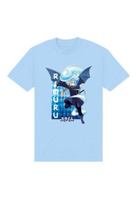 Světle modrá košile s anime postavou Rimuru v tmavém oblečení s křídly a průsvitnou postavičkou slizu na pozadí modrého diamantového vzoru.