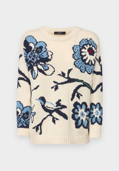 Suéter de punto color crema con un patrón floral en tonos de azul, con un diseño de pájaro, cuello acanalado y puños.