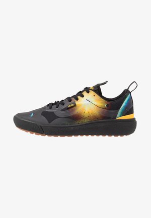 ULTRARANGE EXO - Sneaker low - black/yellow