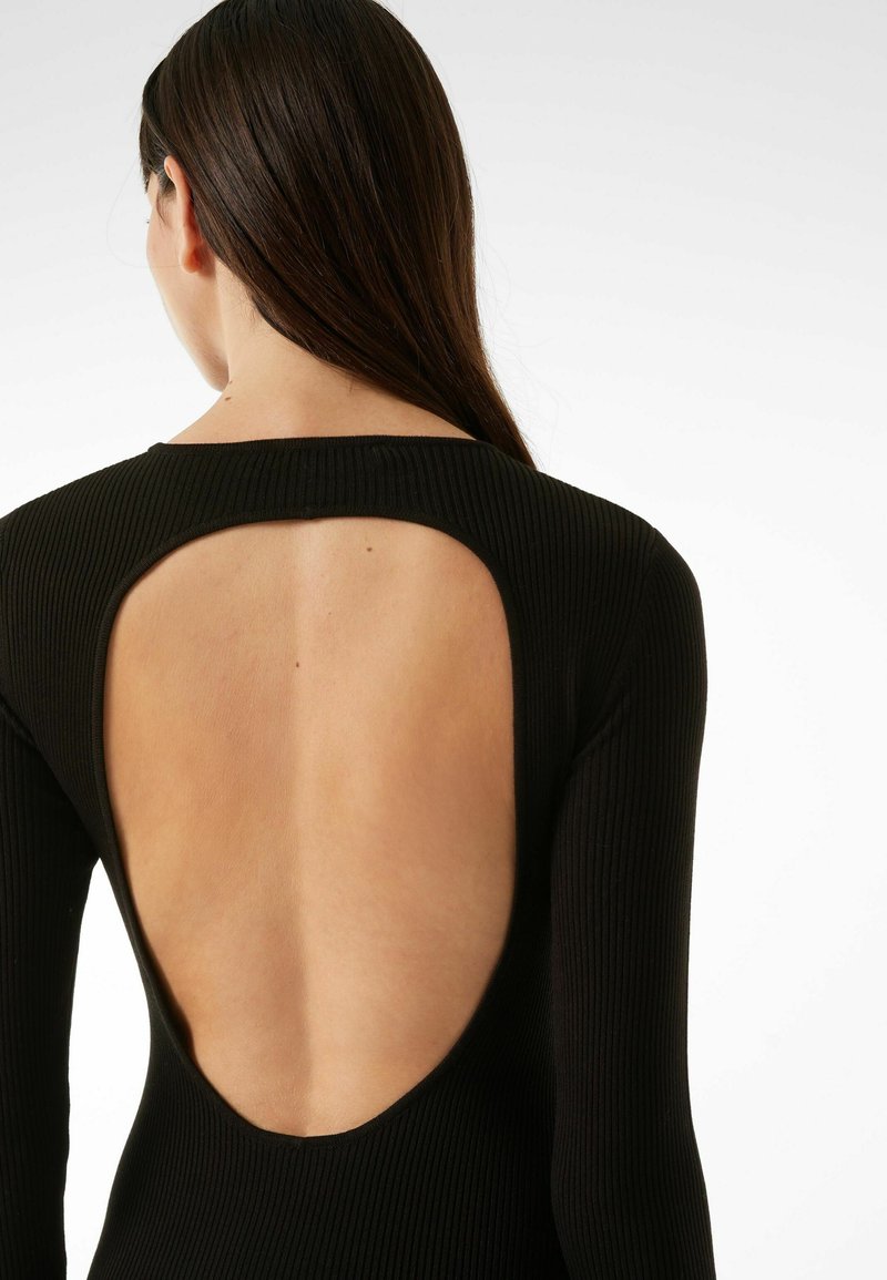Bershka Shift dress - black - (Pre-owned) - Zalando.ie Bershka Shift dress - black - (Pre-owned) - Zalando.ie