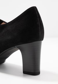 Peter Kaiser Botines bajos - black