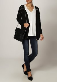 Even&Odd Kofta - black