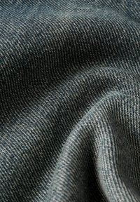 Thumbnail Image 7