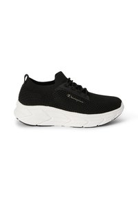 Sneaker sportivo in mesh nero con suola chunky bianca e logo Champion sul lato, caratterizzato da un design con lacci e un gancio sul tallone.