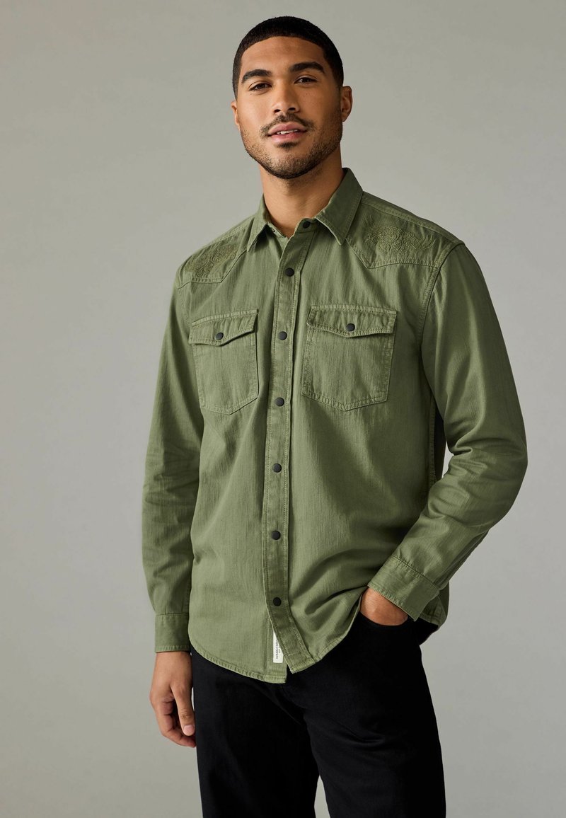 Next REGULAR FIT - LONG SLEEVE EMBROIDERED  - Skjorter - sage green