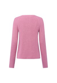 Vue arrière d'un pull rose à manches longues en maille avec un col rond et une texture côtelée.