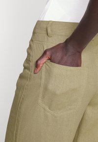 ONLY Tall ONLHOPE WIDE  - Παντελόνι - sand