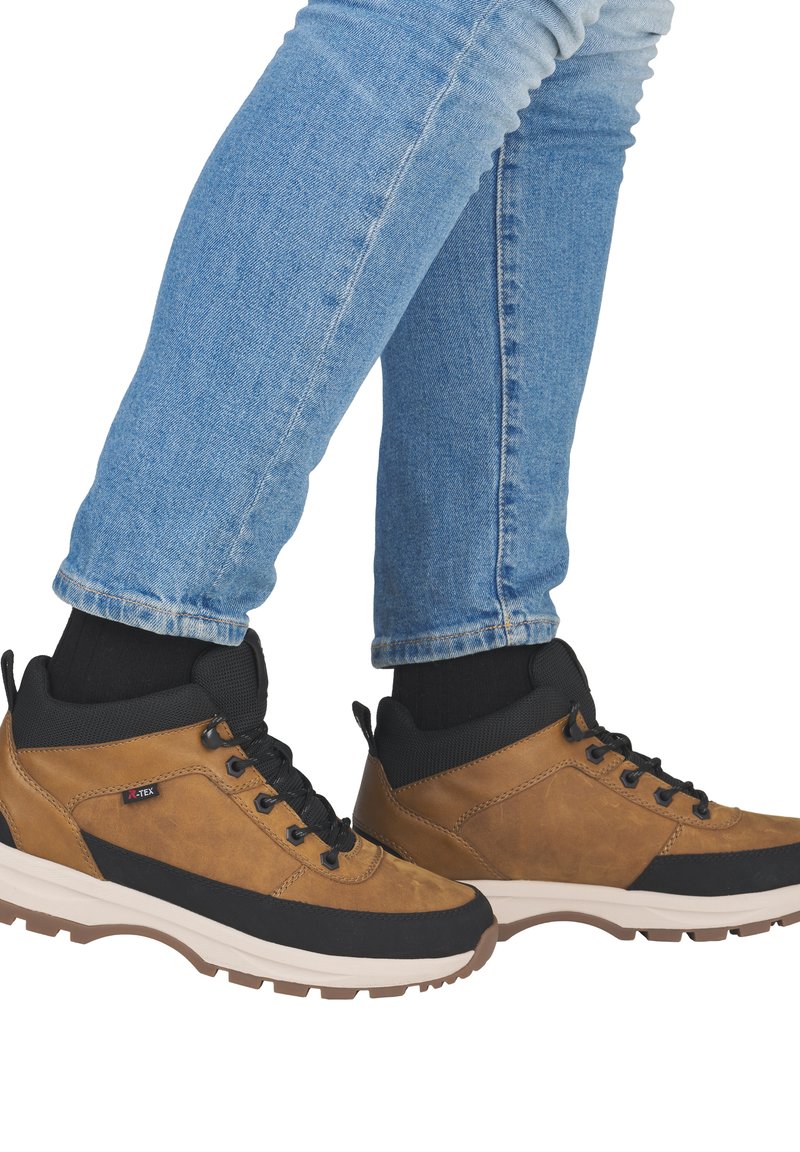 Rieker Bottines à lacets - gelb