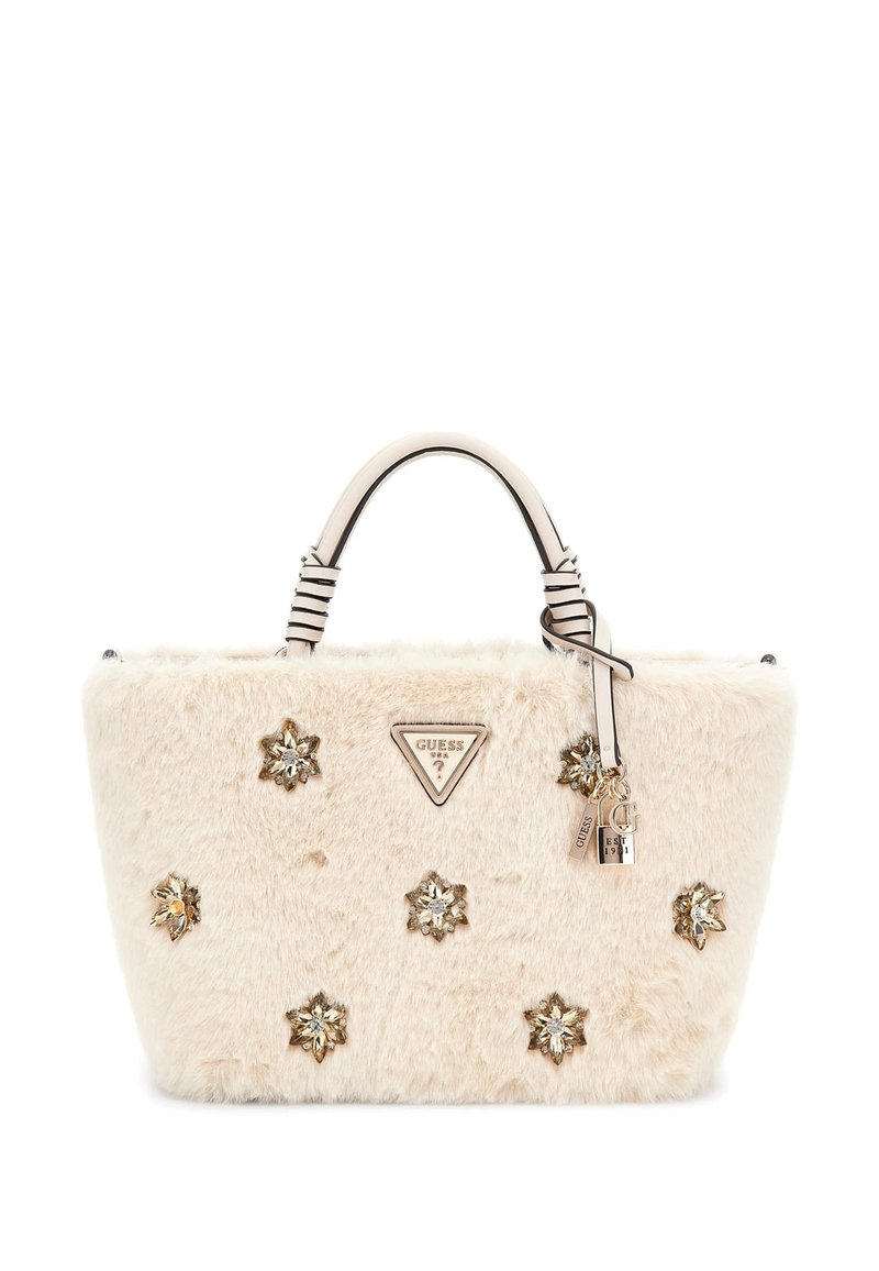 Borsa in finta pelliccia color crema con decorazioni floreali dorate e placchetta con logo. Presenta una forma strutturata e due manici corti.