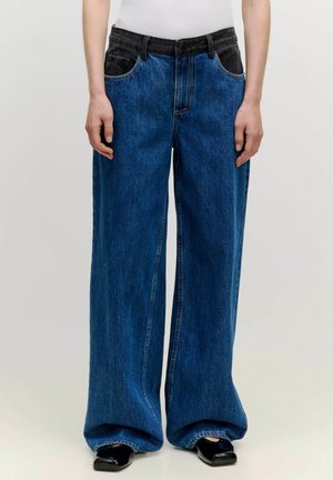 EDITED MALEAH - Relaxed fit jeans - blau