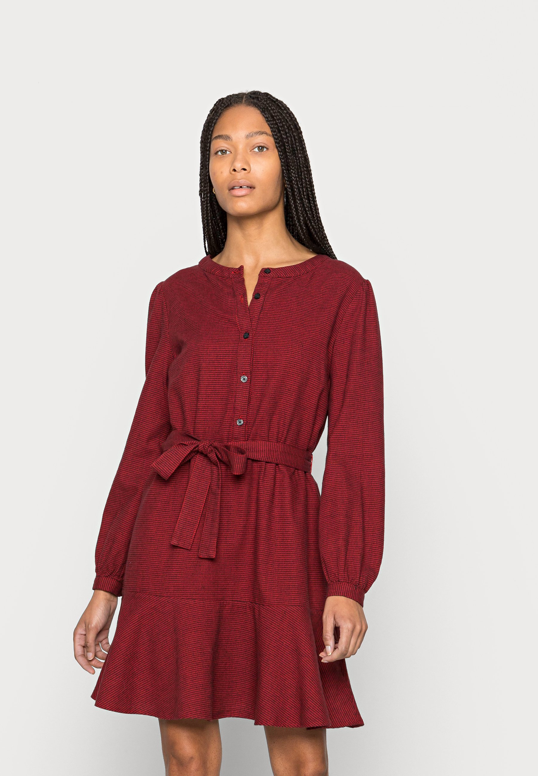 gap henley