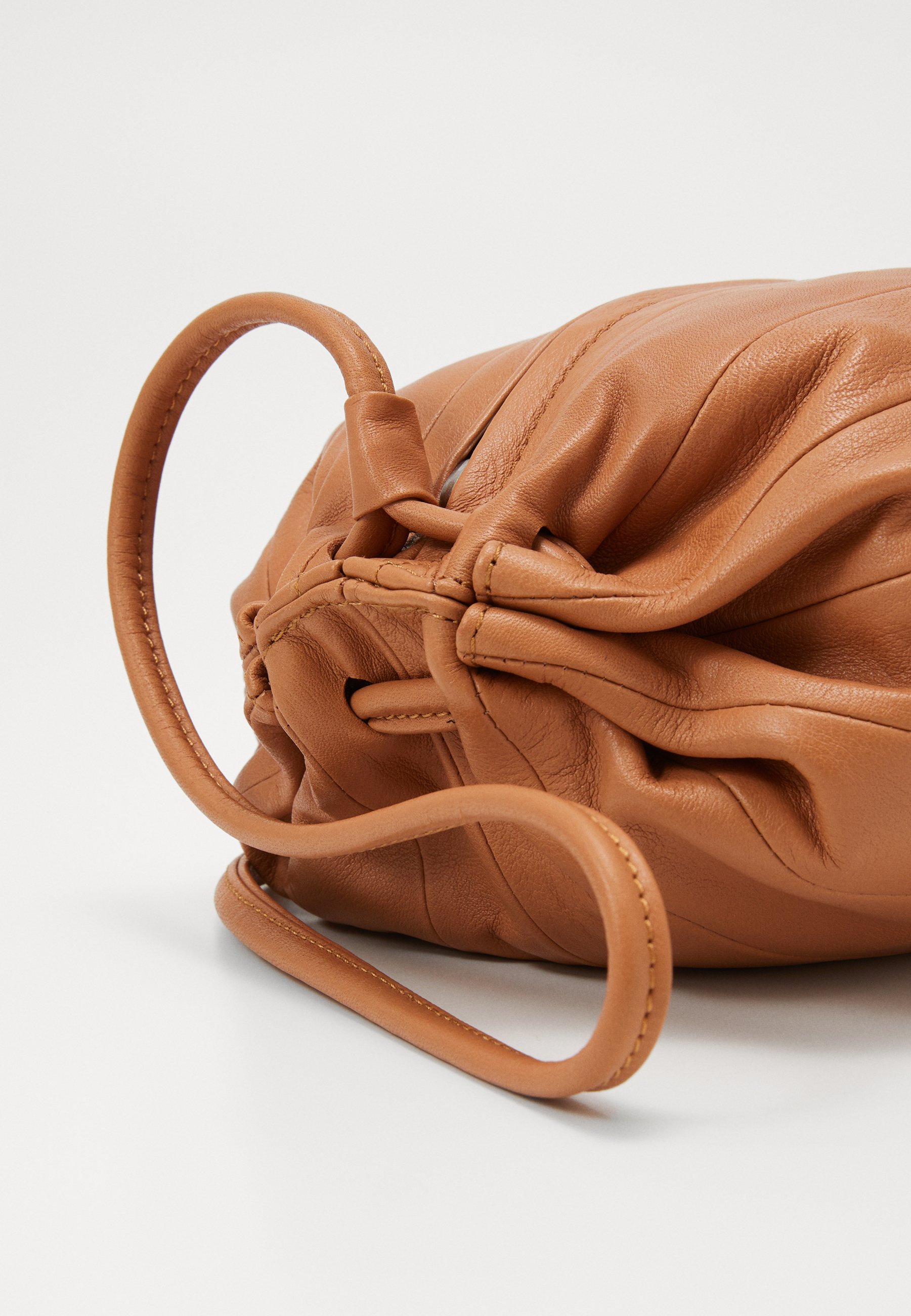 Marimekko KARLA BAG Skulderveske golden brown Zalando.no Marimekko KARLA BAG Skulderveske golden brown Zalando.no