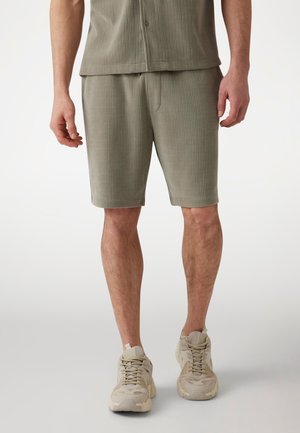 Guess STRUKTURIERTER REGULAR FIT - Shorts - olivgrün