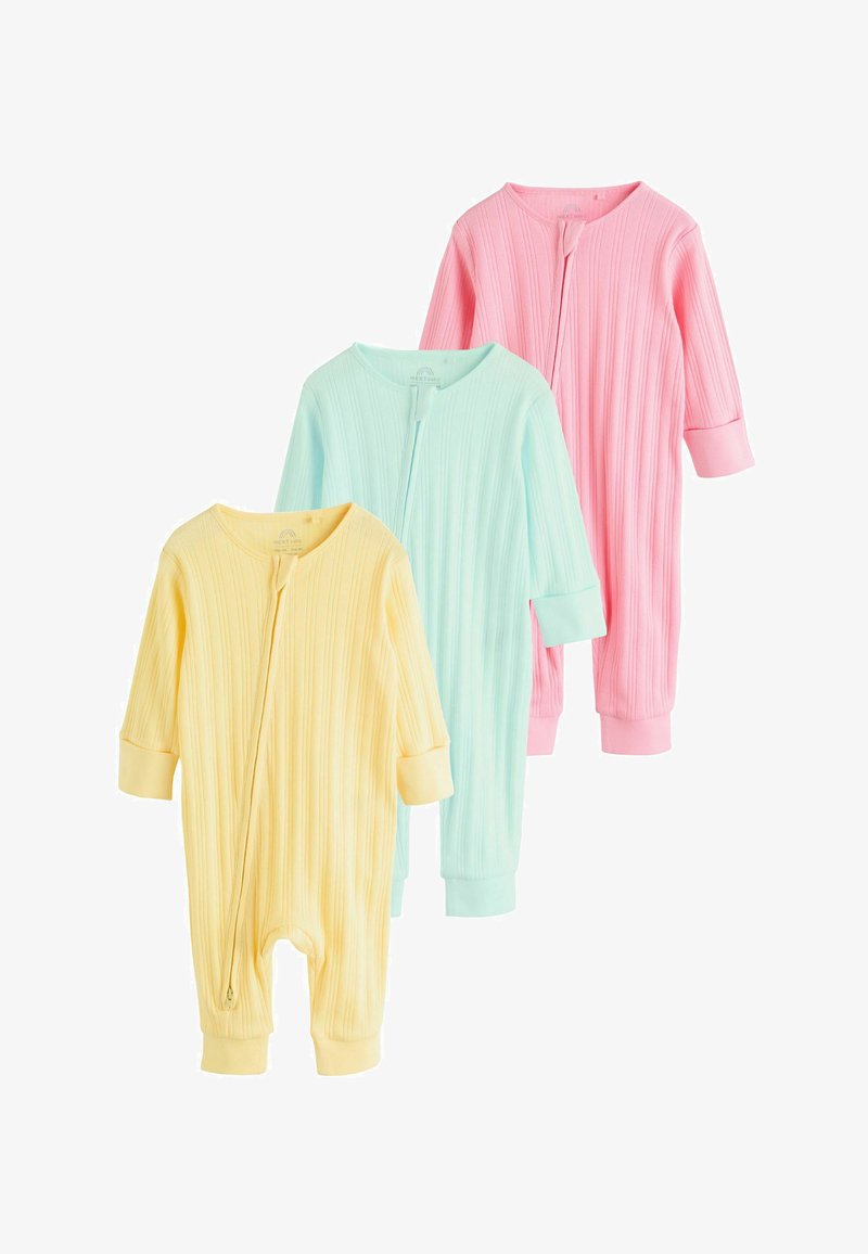 Drei gerippte Baby-Strampler mit langen Ärmeln und Frontreißverschlüssen in Gelb, Hellblau und Rosa, vor weißem Hintergrund dargestellt.