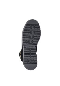 Zwarte schoenzool met een gestructureerd loopvlakpatroon, gemaakt van grijs rubbermateriaal. Bevat de merknnaam "Skechers" in reliëf aan de zijkant.