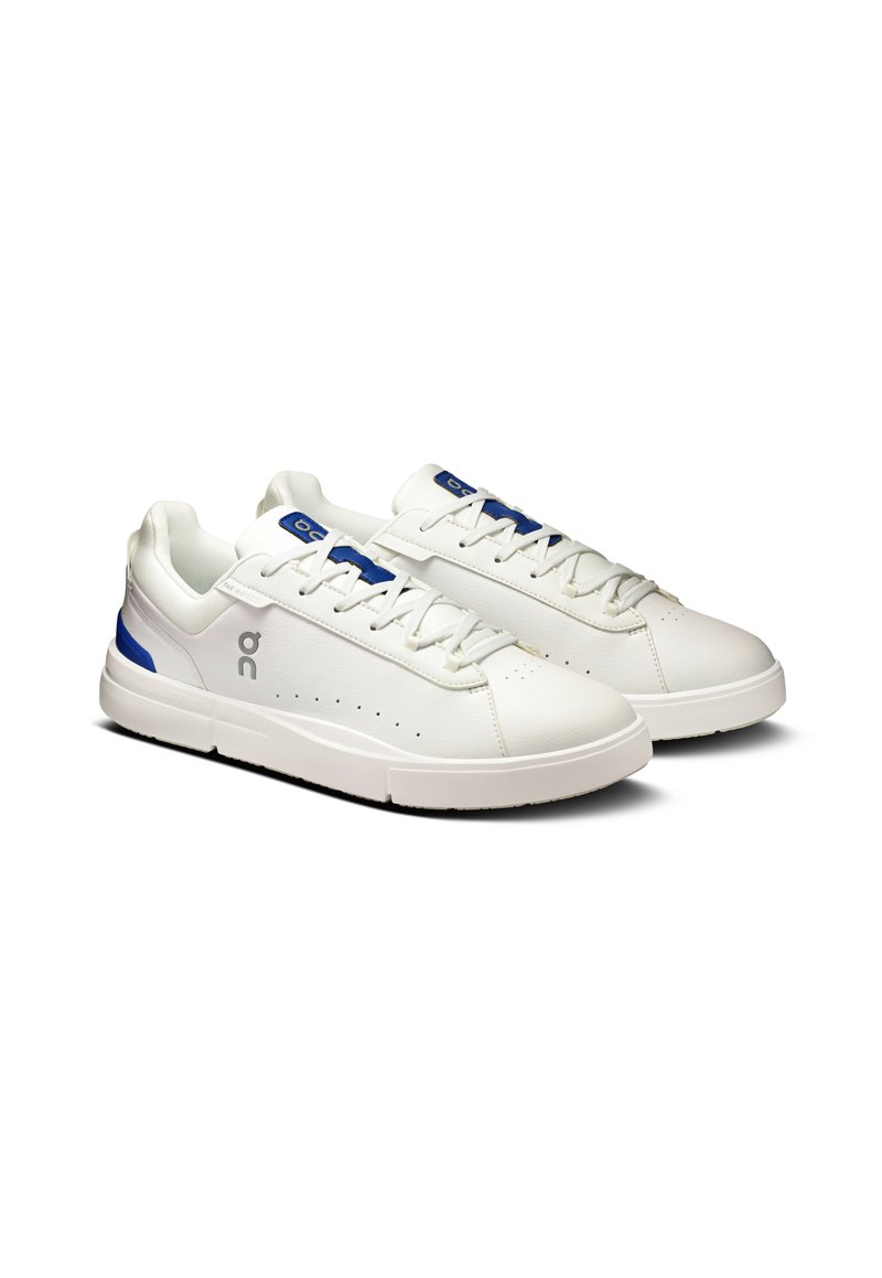 On THE ROGER ADVANTAGE - Tenisky - white